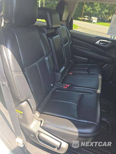 2017 Nissan Pathfinder SL - zdjęcie 16 z 20 - miniatura