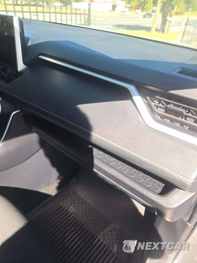 2025 Toyota RAV4 Hybrid LE - zdjęcie 19 z 24 - miniatura