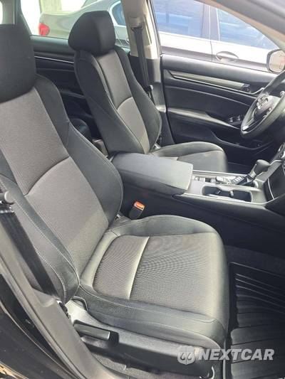 2021 Honda Accord Sedan LX 1.5T - zdjęcie 18 z 29 - miniatura
