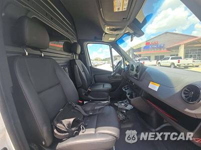 2024 Mercedes-Benz Sprinter 2500 Cargo Van 144.0" WB - zdjęcie 17 z 19 - miniatura