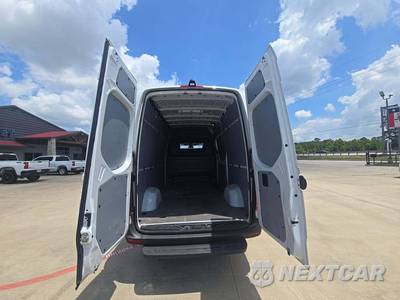 2024 Mercedes-Benz Sprinter 2500 Cargo Van 144.0" WB - zdjęcie 13 z 19 - miniatura