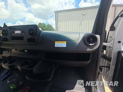 2024 Mercedes-Benz Sprinter 2500 Cargo Van 144.0" WB - zdjęcie 18 z 20 - miniatura