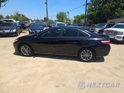 2016 Toyota Camry SE - zdjęcie 3 z 26 - miniatura