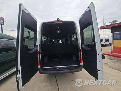 2023 Mercedes-Benz Sprinter 1500 Passenger Van Standard Roof 144.0" WB - zdjęcie 13 z 20 - miniatura