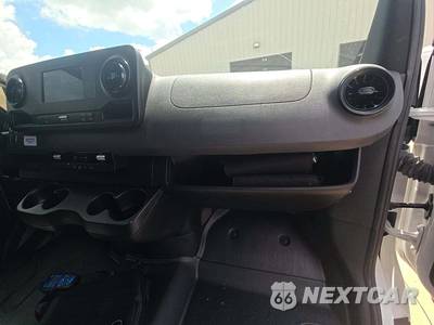 2024 Mercedes-Benz Sprinter 2500 Cargo Van 144.0" WB - zdjęcie 18 z 19 - miniatura