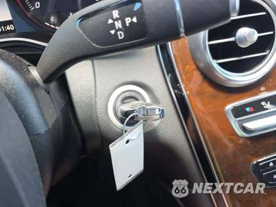 2018 Mercedes-Benz GLC 300 - zdjęcie 5 z 18 - miniatura