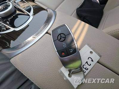 2021 Mercedes-Benz C 300 Sedan - zdjęcie 5 z 17 - miniatura
