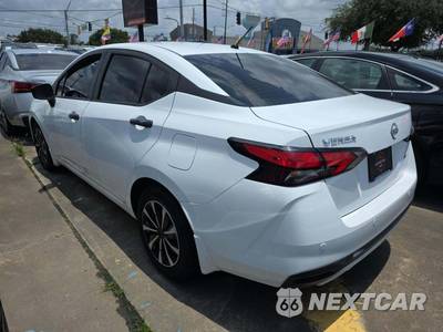 2024 Nissan Versa S - zdjęcie 2 z 20 - miniatura