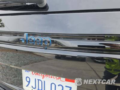 2023 Jeep Grand Cherokee 4xe 30th Anniversary - zdjęcie 21 z 23 - miniatura