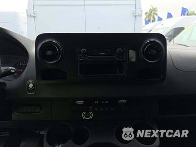 2019 Mercedes-Benz Sprinter 2500 Cargo Van High Roof 170.0" WB - zdjęcie 10 z 24 - miniatura