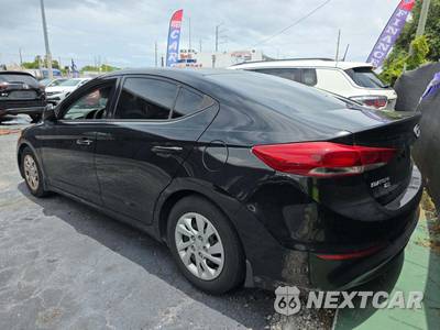 2018 Hyundai Elantra SE Sedan - zdjęcie 2 z 29 - miniatura