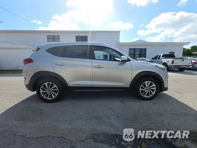 2016 Hyundai Tucson SE - zdjęcie 5 z 33 - miniatura