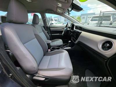 2017 Toyota Corolla LE Sedan - zdjęcie 14 z 23 - miniatura