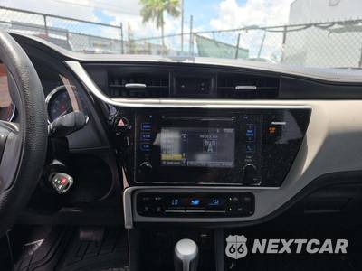 2017 Toyota Corolla LE Sedan - zdjęcie 7 z 23 - miniatura