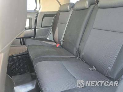2008 Toyota FJ Cruiser w/Rear Doors - zdjęcie 10 z 21 - miniatura