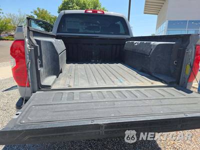 2021 Toyota Tundra SR5 Crew Cab Short Bed - zdjęcie 11 z 22 - miniatura