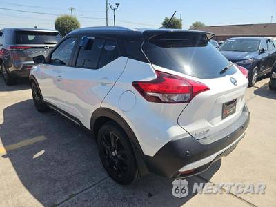 2020 Nissan Kicks SR - zdjęcie 2 z 24 - miniatura
