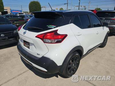 2020 Nissan Kicks SR - zdjęcie 3 z 24 - miniatura