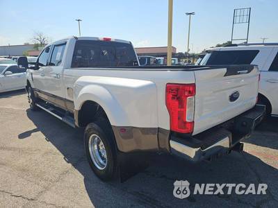 2018 Ford Super Duty F-350 Lariat Crew Cab Long Bed DRW - zdjęcie 2 z 37 - miniatura