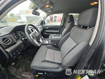 2017 Toyota Tundra SR5 Crew Cab Short Bed - zdjęcie 6 z 21 - miniatura