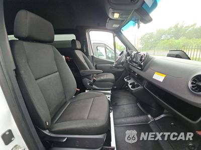 2025 Mercedes-Benz Sprinter 2500 Passenger Van 170.0" WB - zdjęcie 17 z 23 - miniatura