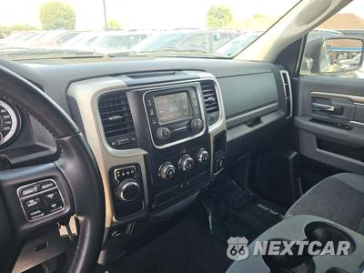 2014 Ram 1500 Big Horn Extended Cab Medium Bed - zdjęcie 10 z 29 - miniatura