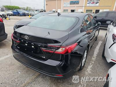 2025 Toyota Camry LE - zdjęcie 3 z 21 - miniatura
