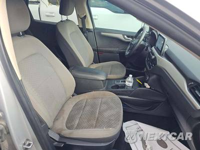 2020 Ford Escape SE - zdjęcie 18 z 20 - miniatura