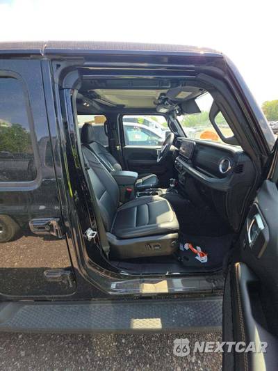 2024 Jeep Wrangler 4 Door Sahara - zdjęcie 18 z 23 - miniatura