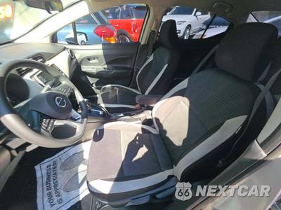 2020 Nissan Versa SV - zdjęcie 6 z 23 - miniatura