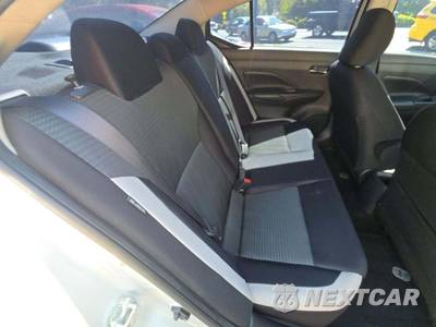 2020 Nissan Versa SV - zdjęcie 16 z 23 - miniatura