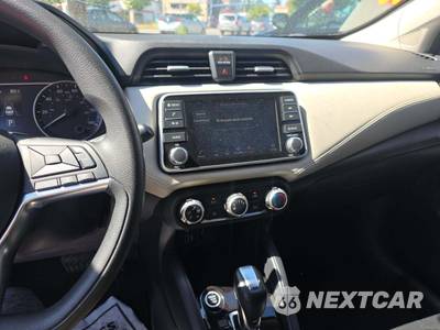 2020 Nissan Versa SV - zdjęcie 10 z 23 - miniatura