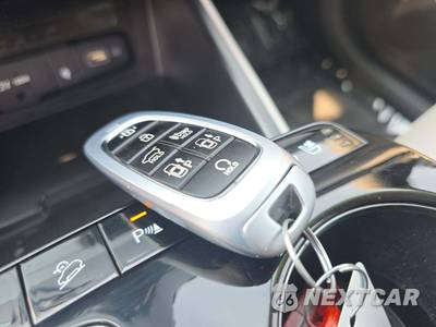 2024 Hyundai Tucson Hybrid Limited - zdjęcie 8 z 20 - miniatura
