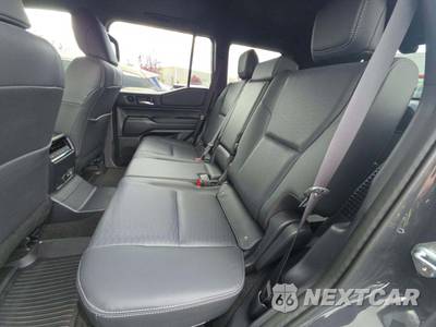 2025 Toyota Land Cruiser - zdjęcie 13 z 20 - miniatura