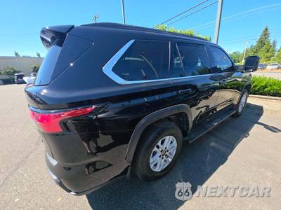 2023 Toyota Sequoia SR5 - zdjęcie 3 z 21 - miniatura