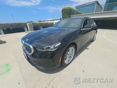 2024 BMW 5 Series Sedan 530i - zdjęcie 1 z 17 - miniatura