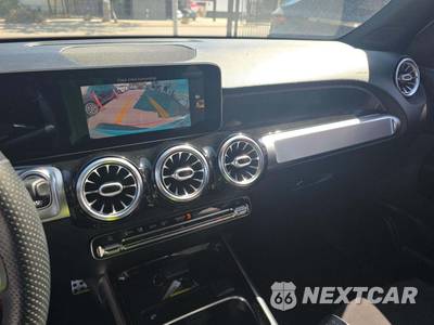 2021 Mercedes-Benz GLB 250 4MATIC - zdjęcie 7 z 18 - miniatura