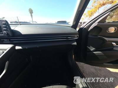 2025 Hyundai Elantra SE - zdjęcie 15 z 16 - miniatura