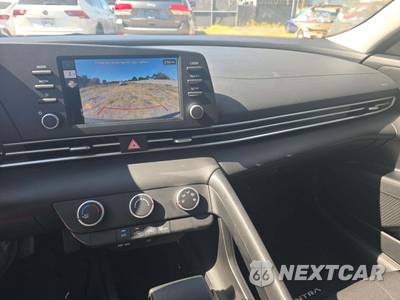 2025 Hyundai Elantra SE - zdjęcie 7 z 16 - miniatura