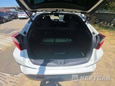 2019 Toyota C-HR LE - zdjęcie 11 z 21 - miniatura