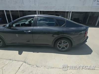 2025 Kia K4 LXS - zdjęcie 3 z 25 - miniatura