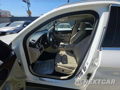 2022 Mercedes-Benz GLC 300 - zdjęcie 3 z 19 - miniatura
