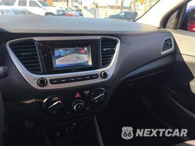 2021 Hyundai Accent SE - zdjęcie 7 z 23 - miniatura