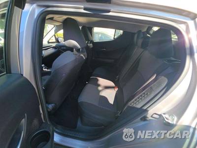2020 Toyota C-HR LE - zdjęcie 10 z 28 - miniatura