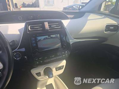 2017 Toyota Prius Three Touring - zdjęcie 7 z 27 - miniatura