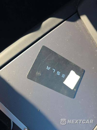 2025 Tesla Model 3 Standard - zdjęcie 8 z 23 - miniatura