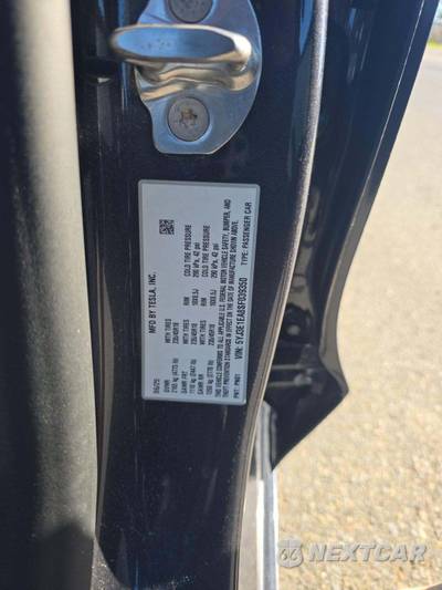 2025 Tesla Model 3 Standard - zdjęcie 5 z 23 - miniatura