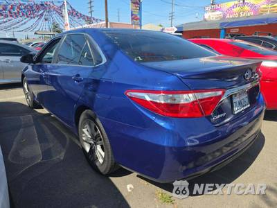 2015 Toyota Camry SE - zdjęcie 2 z 26 - miniatura