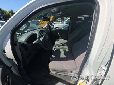 2015 Nissan Frontier SV Crew Cab Medium Bed - zdjęcie 6 z 25 - miniatura