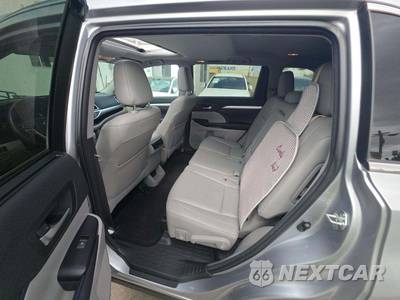 2016 Toyota Highlander XLE - zdjęcie 10 z 18 - miniatura
